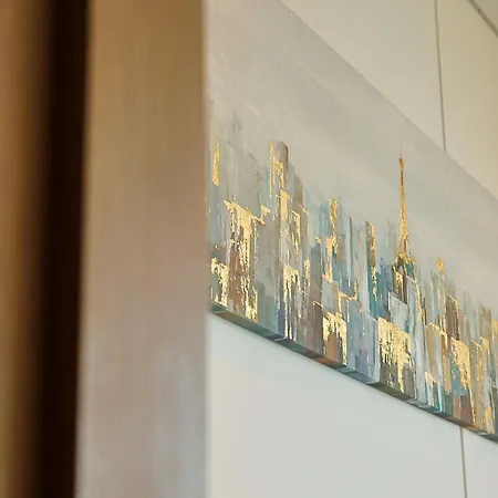 Wow Ocean View, Rooftop Pool, Gym & Desk Apartment *