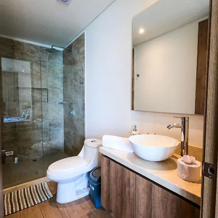 Wow Ocean View, Rooftop Pool, Gym & Desk Apartment Cartagena